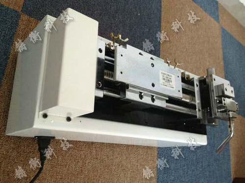 電動(dòng)臥式測試臺(tái)圖片